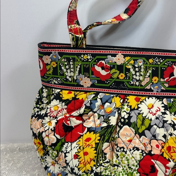 VERA BRADLEY Poppy Fields Lilly of the Valley on Black Tote Bag Purse Handbag - Picture 2 of 9